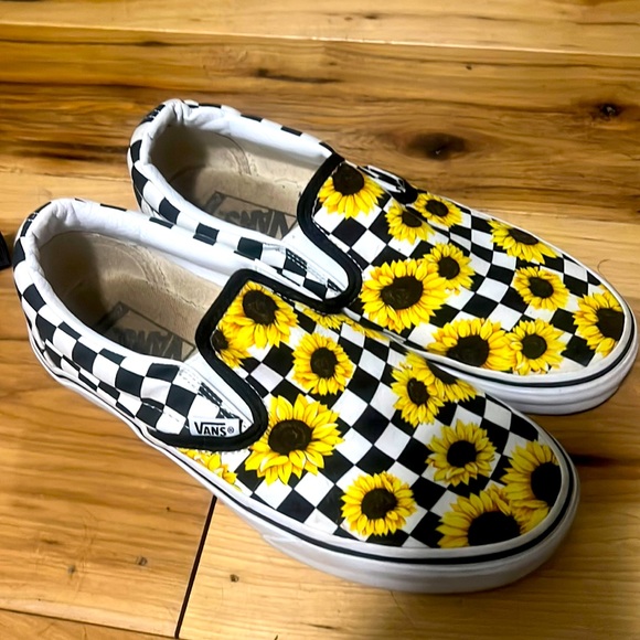 Vans Shoes - Sunflower design vans. size 9 in women’s (7.5 in men’s)